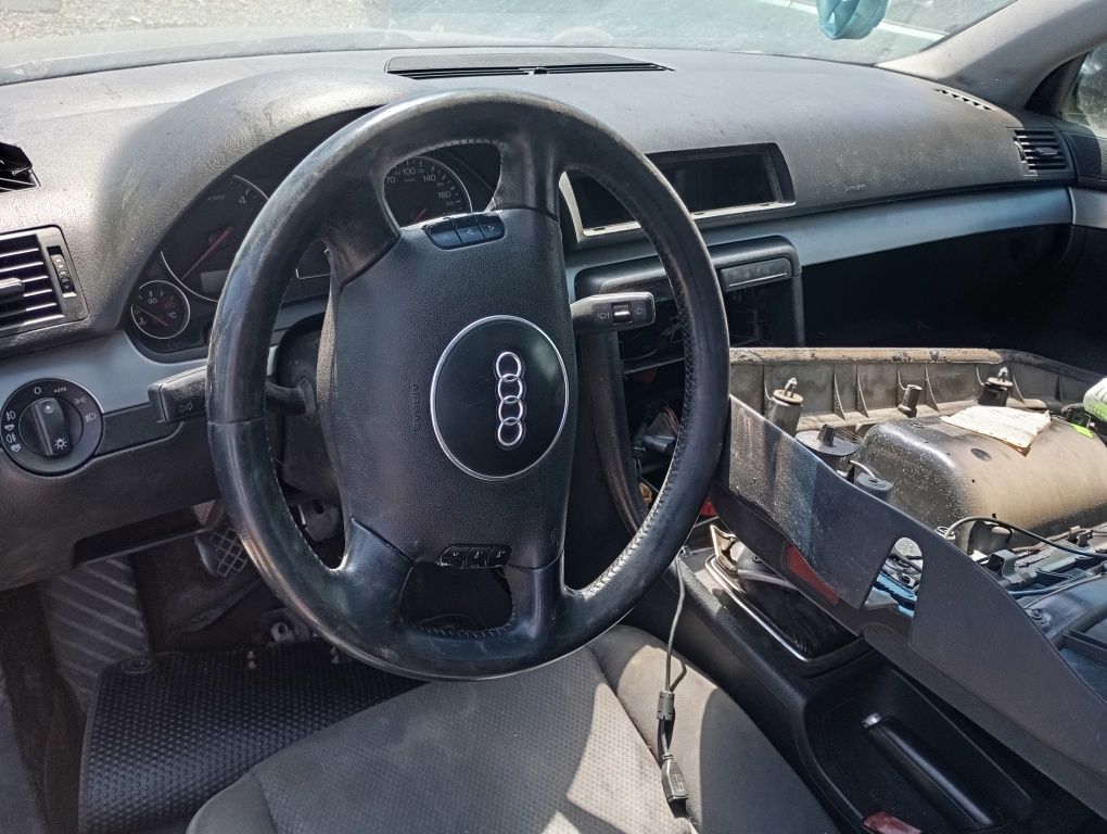 Audi A4 B6 2.5 на части