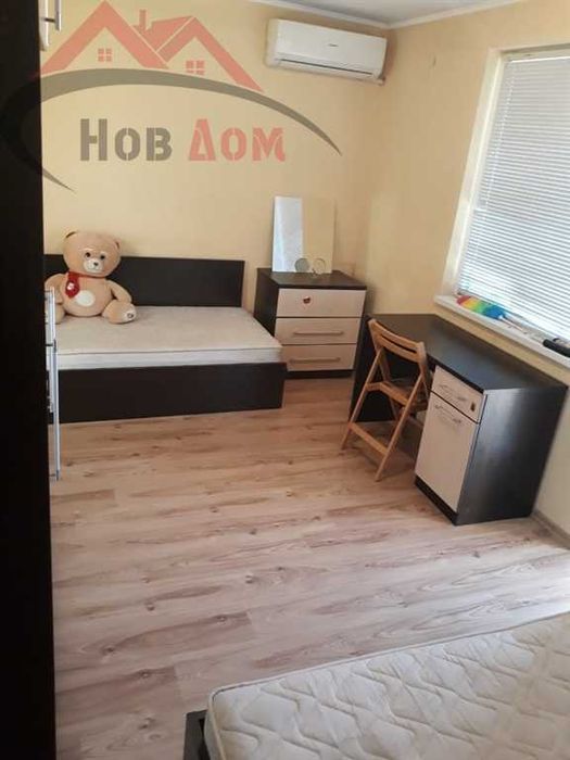 Самостоятелна стая със санитарен възел