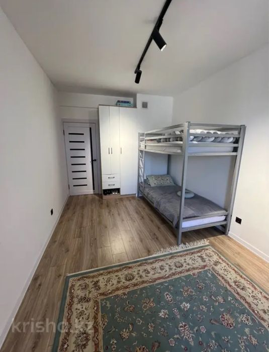 Продам двухярусную кровать для подростков