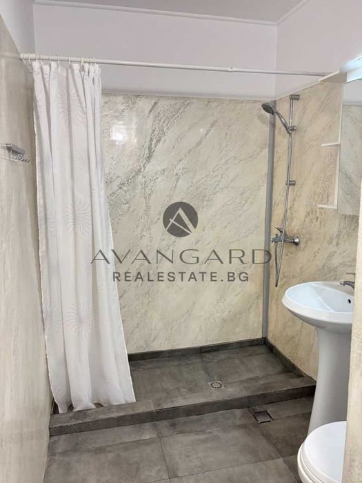 Продава се Тристаен апартамент в Пловдив, Христо Смирненски - 65 кв.м за 1768 €/кв.м - Снимка #13