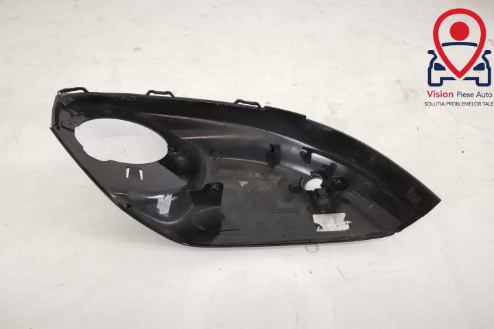 Ламборгини Урус / Lamborghini Urus Долен капак на огледало отдясно с к