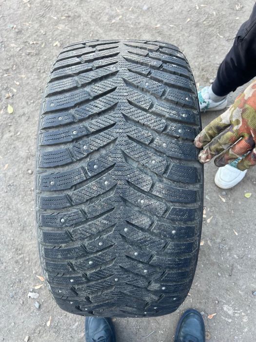 Зимняя резина 295/40-20 R-20