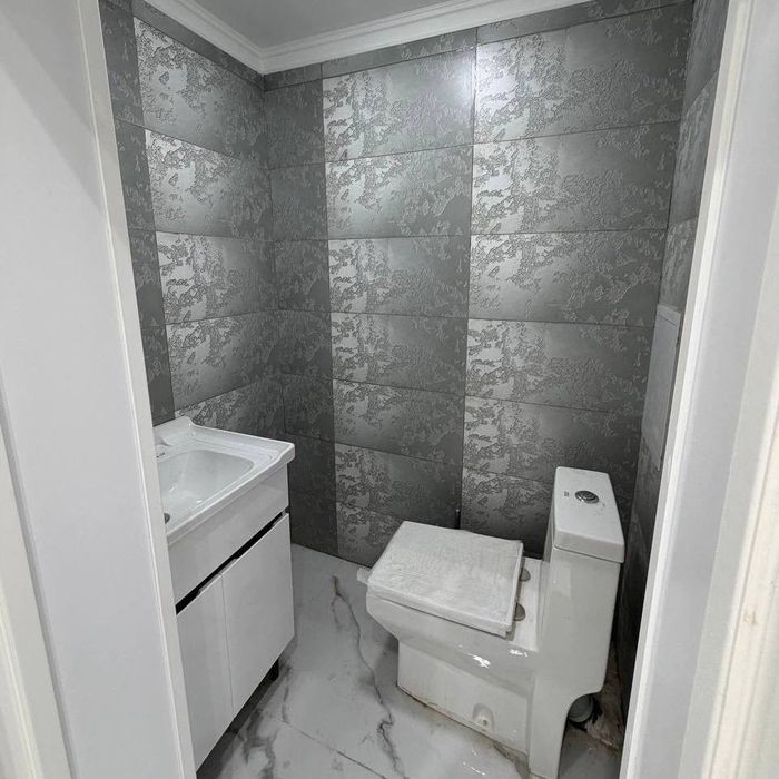 Продаётся Коммерческое Помещение 38кв.м Вдоль Дороги ор.Саломатина