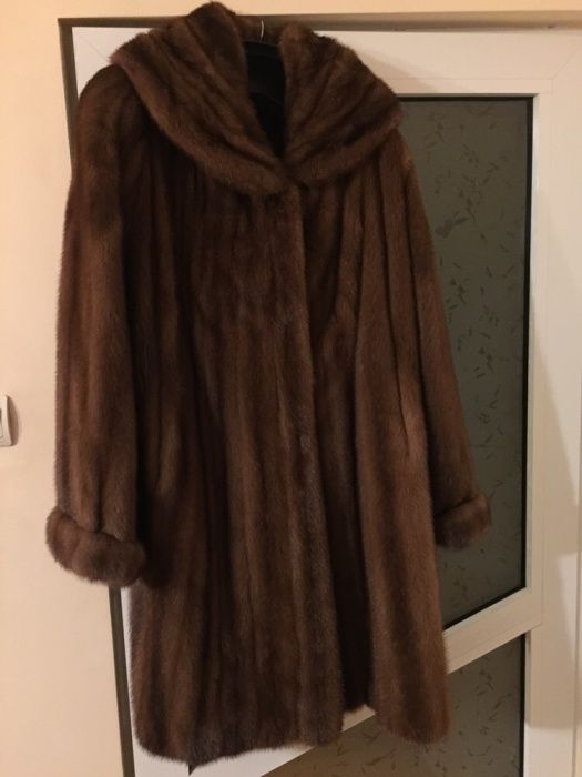 Haina de blana naturala, nurca NOUA