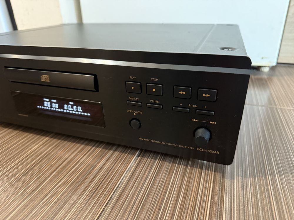 Denon DCD-1550ar Качествен CD player