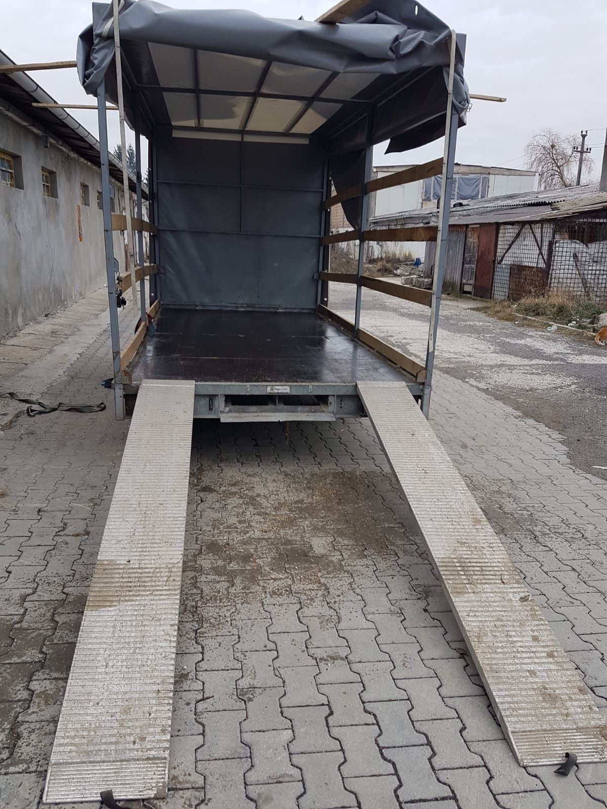 Închiriez schela metalica popi betoniera compactor scule constructii