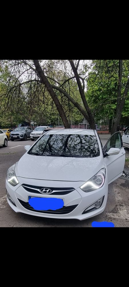 Auto Hyundai i40