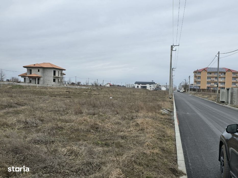 Vand teren in Costinesti zona Forum