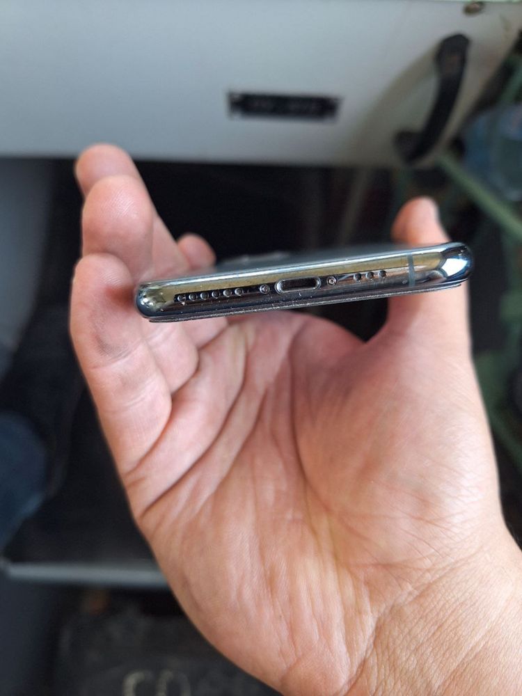 Iphone 11 pro green sotiladi