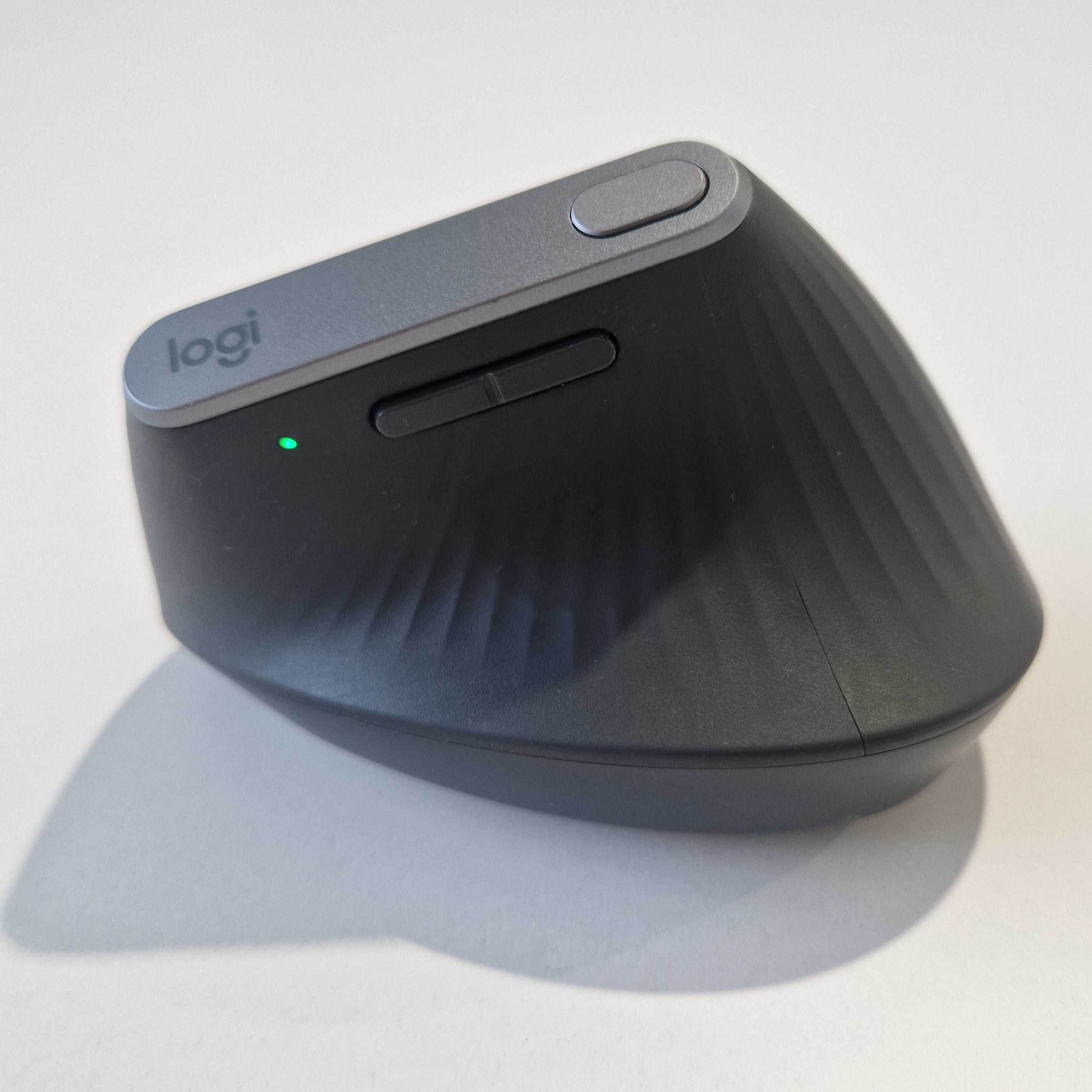 Безжична мишка Logitech