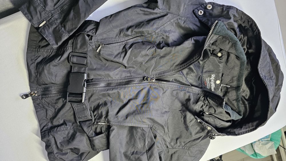 Geacă marca Refrigiwear