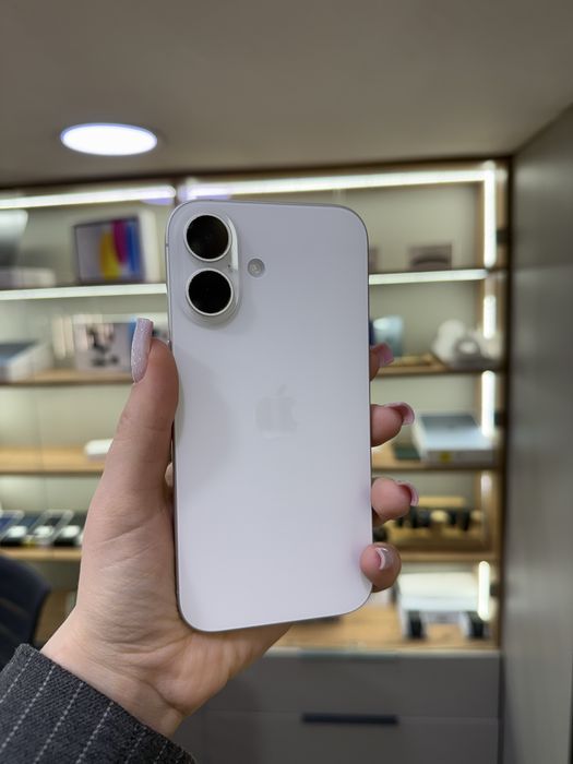 iphone 16 , 128 gb