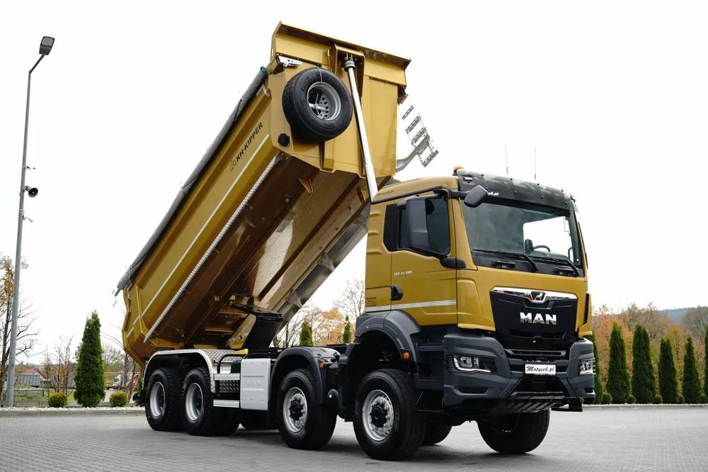 MAN TGS 41.480 / 8X6 / BASCULATOR / S1 - BASCULATOR SPATE / AUTOMAT / NOU-NOUȚ / DISPONIBIL IMEDIAT / ECHIPAMENTE BOGATE / AUR METALIZAT /