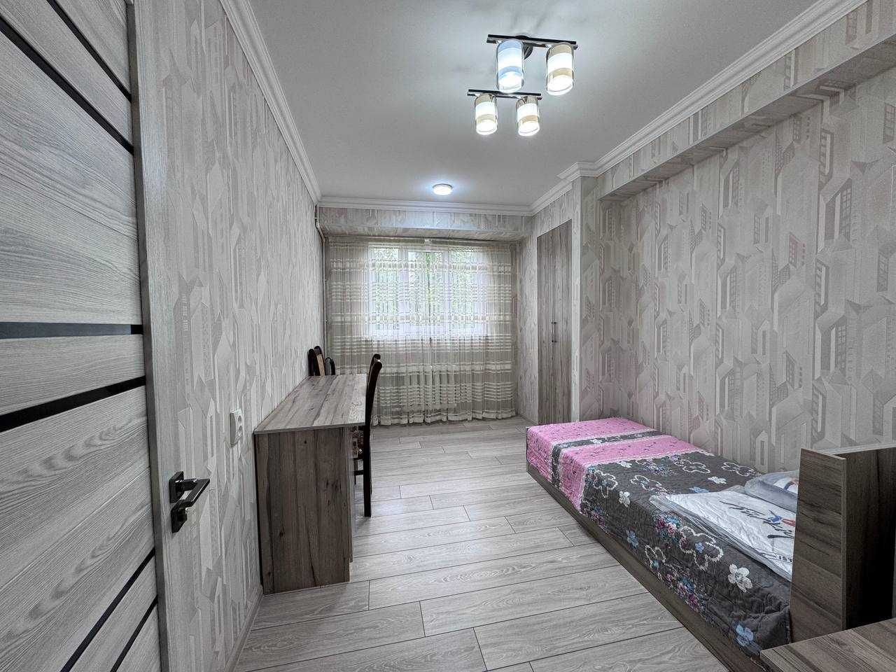 Продаю квартиру Ц4 Массив Кашгар 4/6/9 Площадь 90м2 НЕ ГАЛЕРЕЙКА"