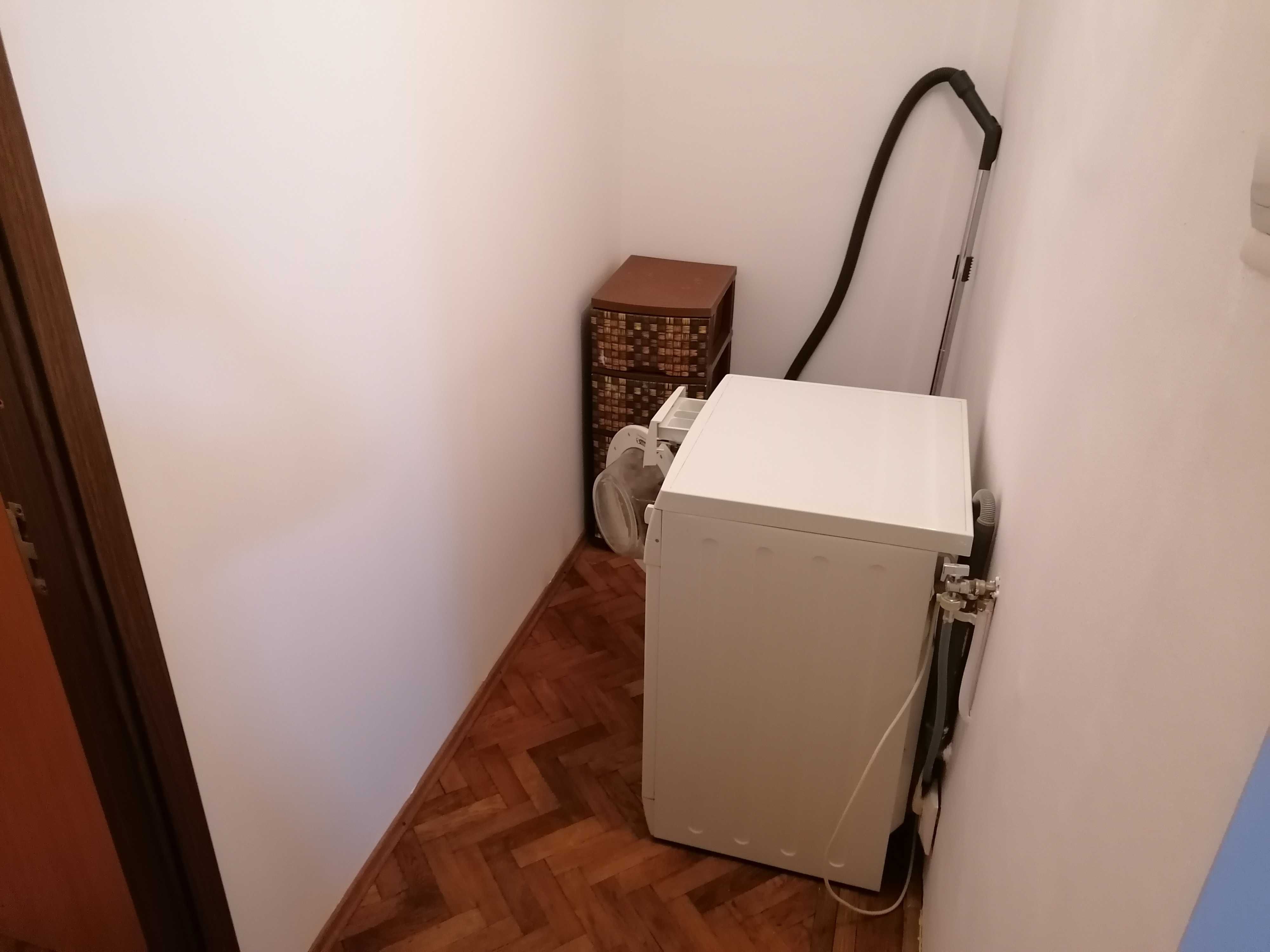 Apartament 2 camere de inchiriat, zona Banat