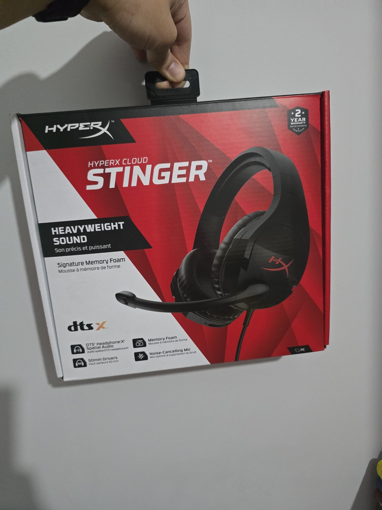 Продам наушники hyperX