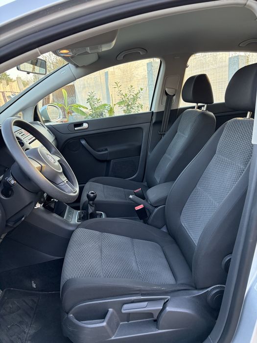 Volkswagne golf plus 2010 / rate / credit doar cu buletinulul