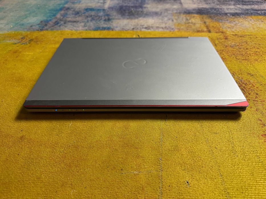 Laptop Fujitsu Lifebook u745