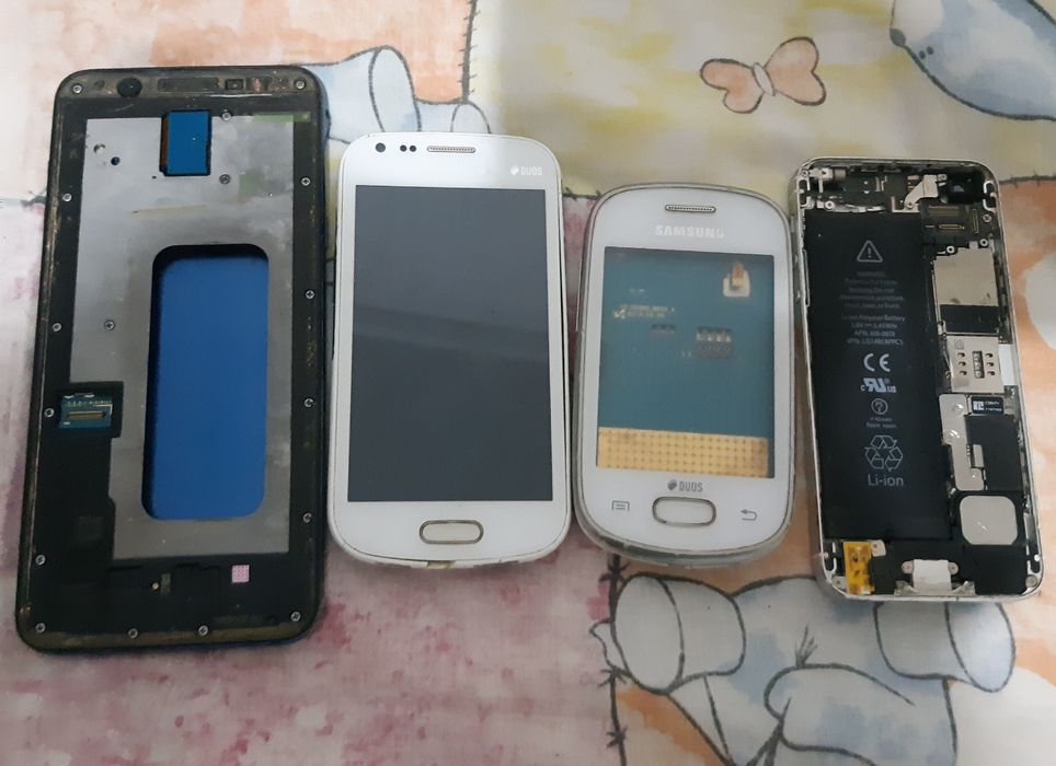 Запчасти от телефонов