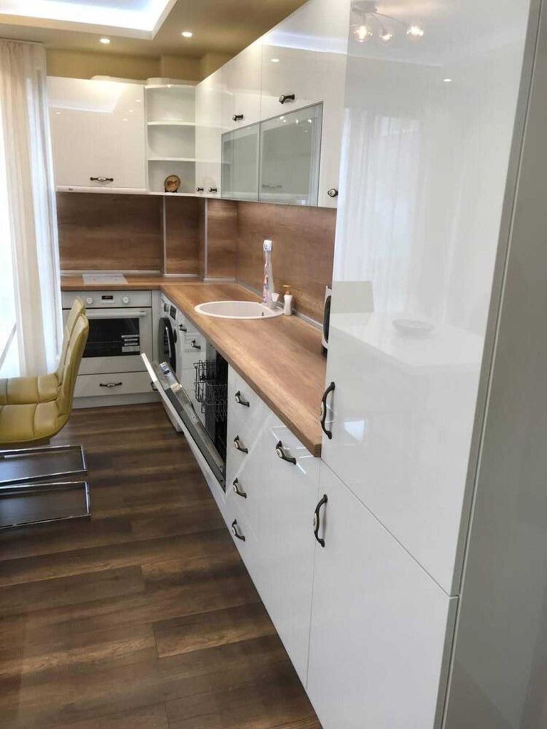 Дава се под наем Тристаен апартамент в Пловдив, Въстанически - 103 кв.м за 600 € - Снимка #4