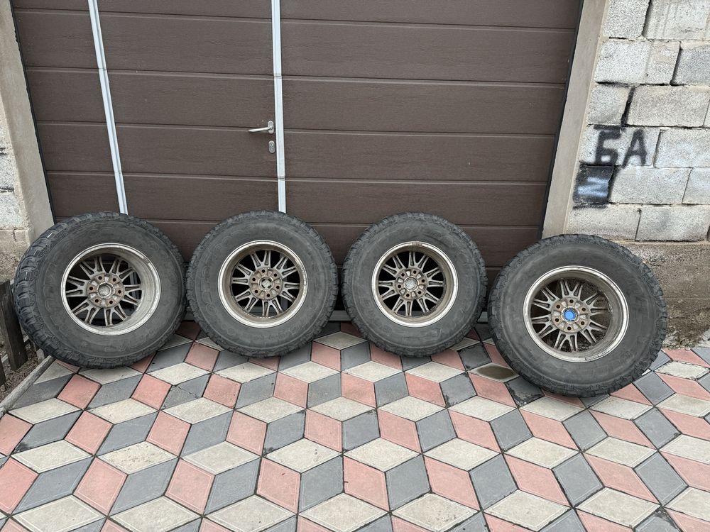 Диски Enkei R17 6x139.7 с грязевыми шинами