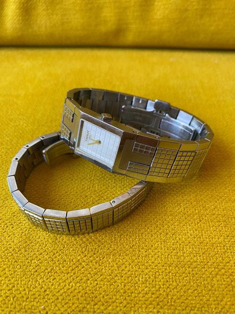 Ceas dama TISSOT Model L630.110 Quartz