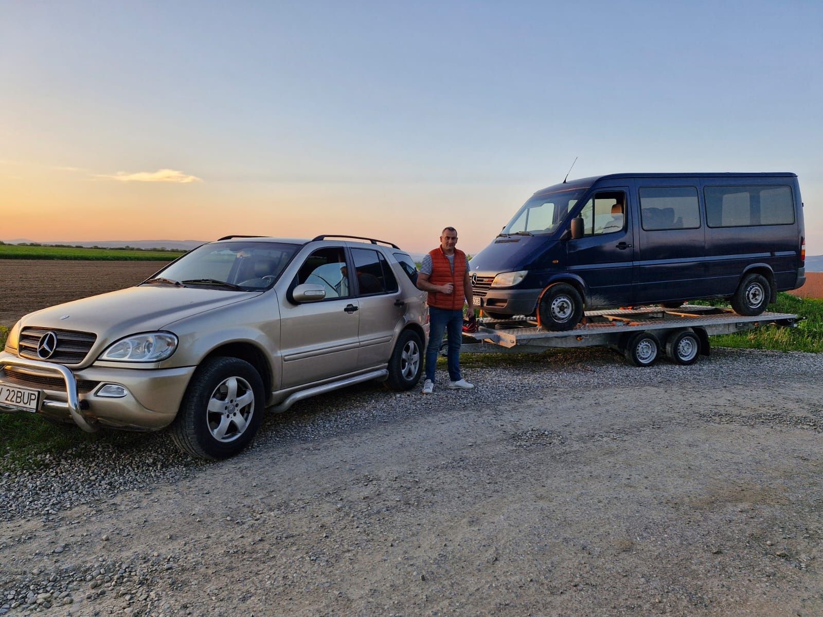 Ofer servicii de tractari auto, utilaje agricole