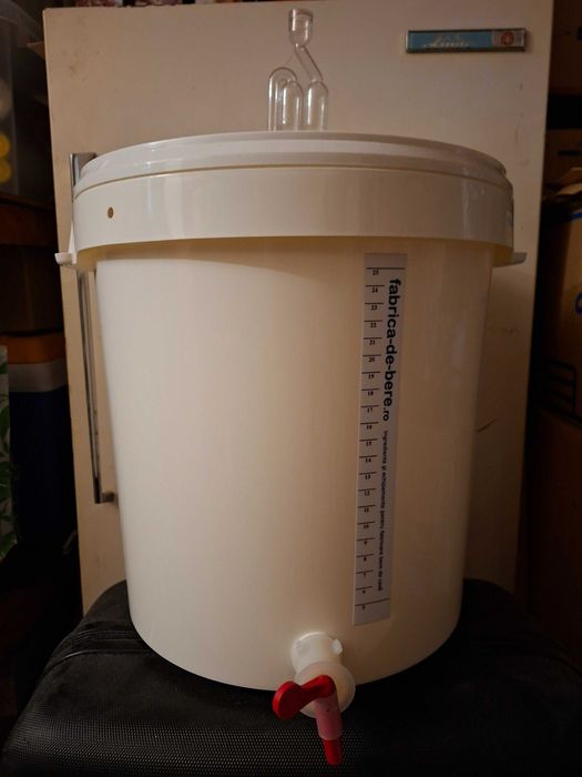Recipient fermentare