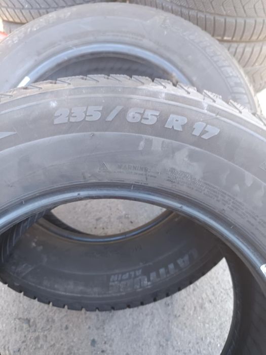 235/65/17 4броя Michelin Latitude Alpin.Гумите са в много добро състоя
