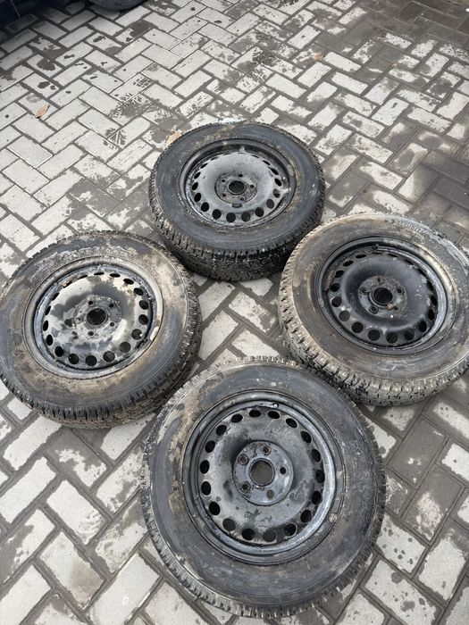 НОВАЯ РЕЗИНА NiTTO с дисками195/65/R15 5/112