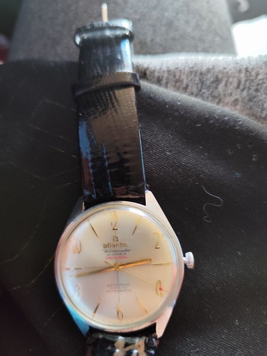 Ceas Atlantic .   Funcțional