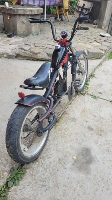 Bicicleta Chopper cu motor