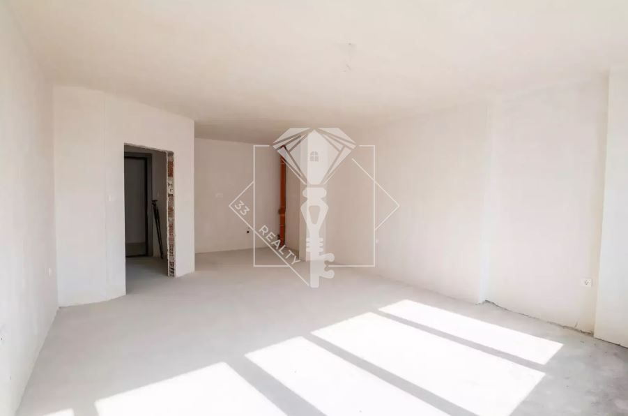 Продава се Тристаен апартамент в Пловдив, Съдийски - 112 кв.м за 1331 €/кв.м - Снимка #1