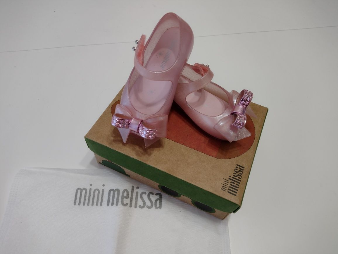 Mini Melissa. Мини мелиса