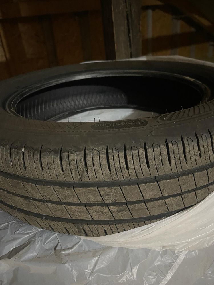 Vand 3 anvelope vara 175/65 R17 87 H Good Year