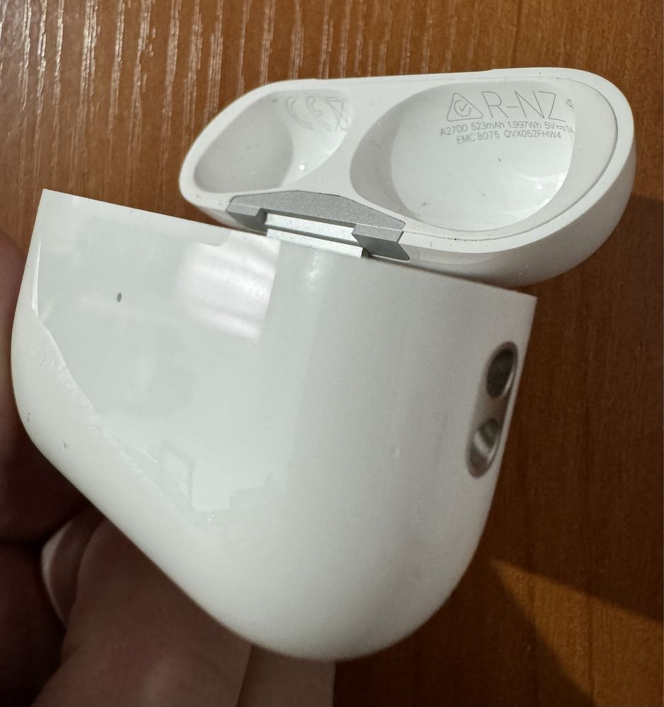 AirPods Pro 2 кейс оригинал в идеальном состоянии