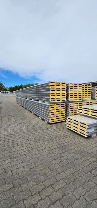 Panou sandwich si Containere Modulare