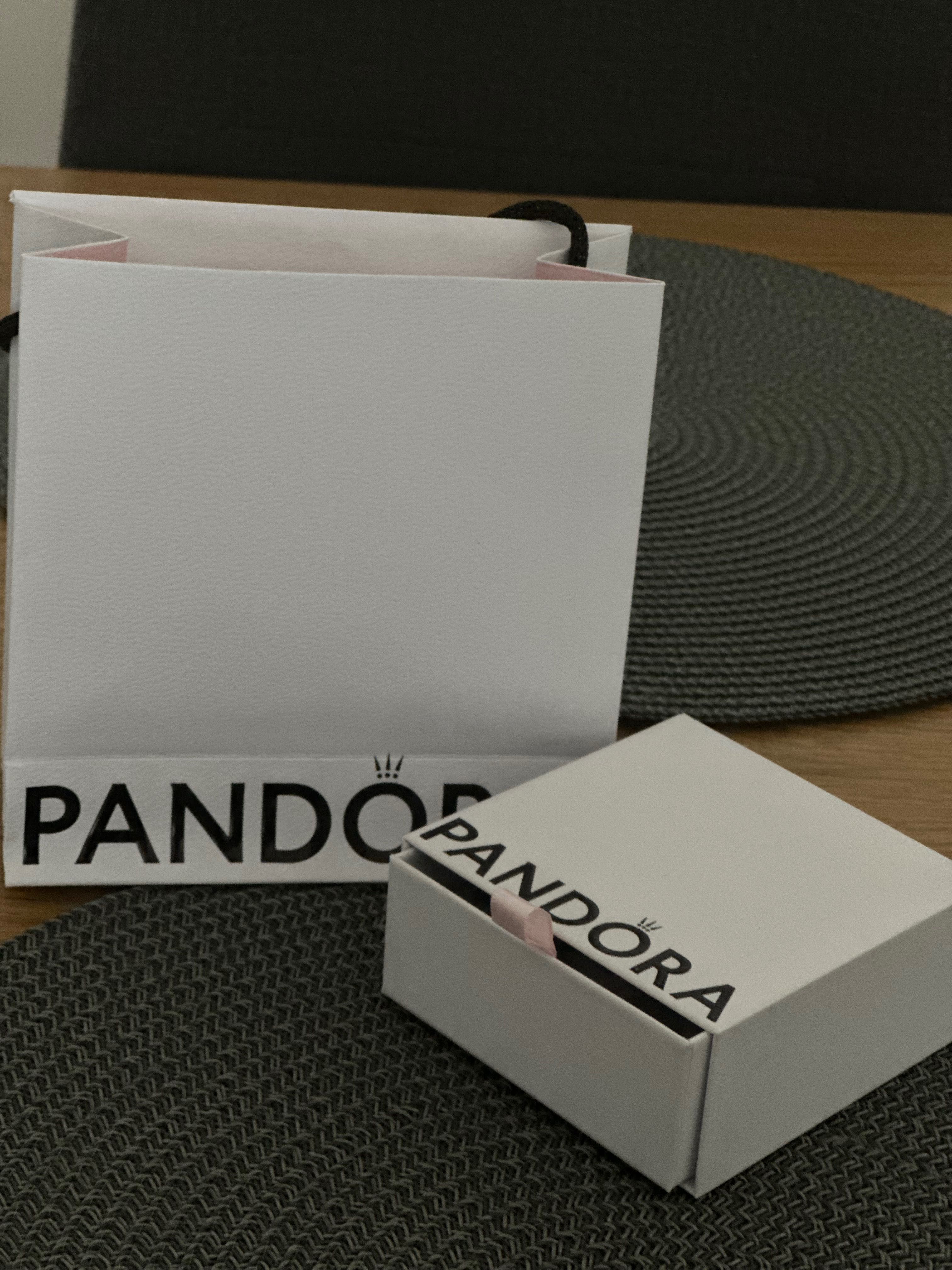 Гривна Пандора|Pandora
