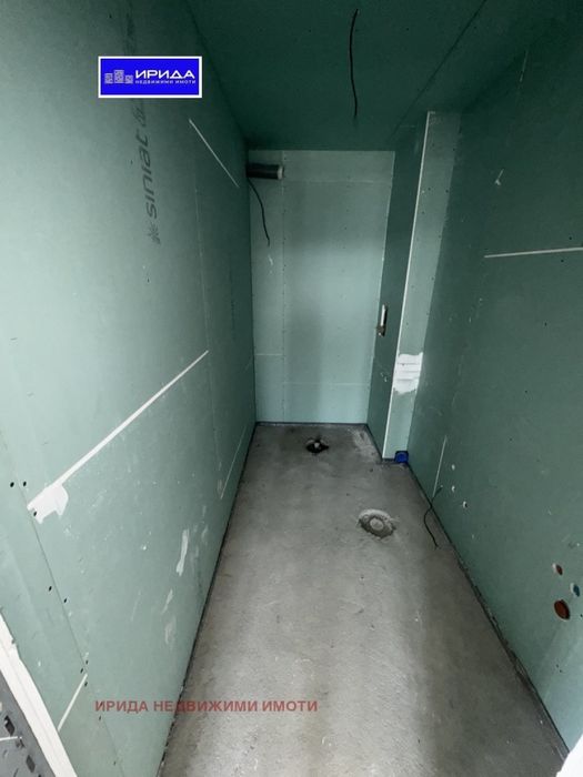 Просторен тристаен апартамент в Кръстова вада с АКТ 16!