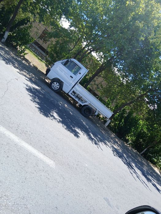 Damas labo sotiladi
