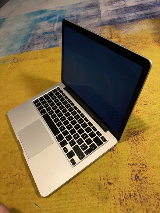 Macbook A1502 , Emc 2678, late 2013, retina , defect