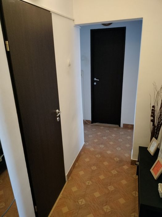 Închiriez apartament 3 camere Unirii Sud, decomandat
