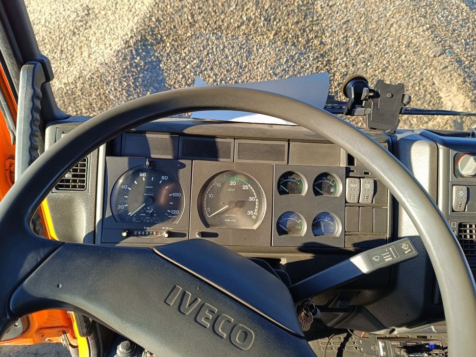 Vând Iveco basculabil 12T