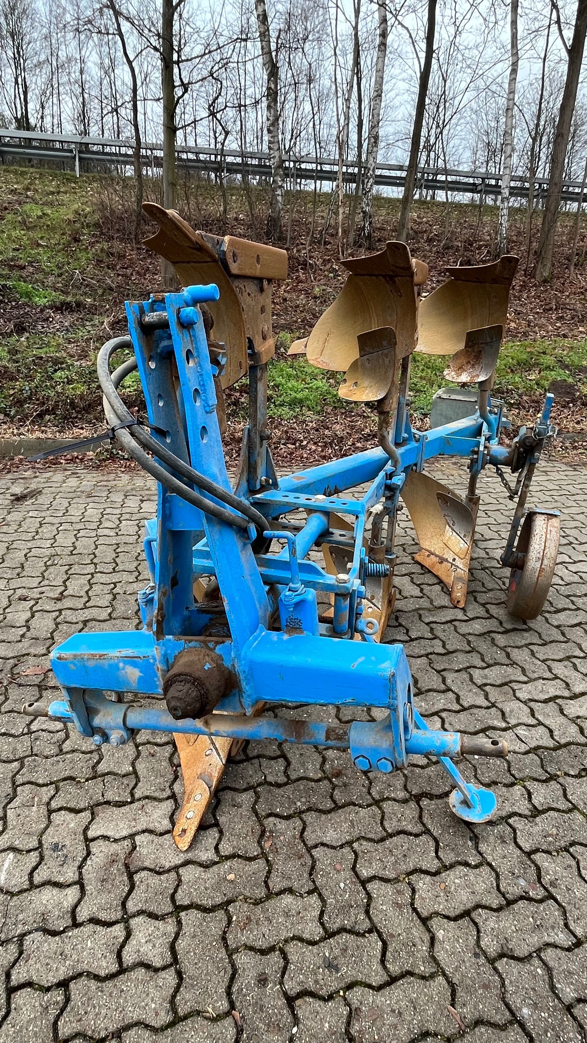 Lemken Opal 90 Omoch, Claas, Case , John derry, Belarus tortadi