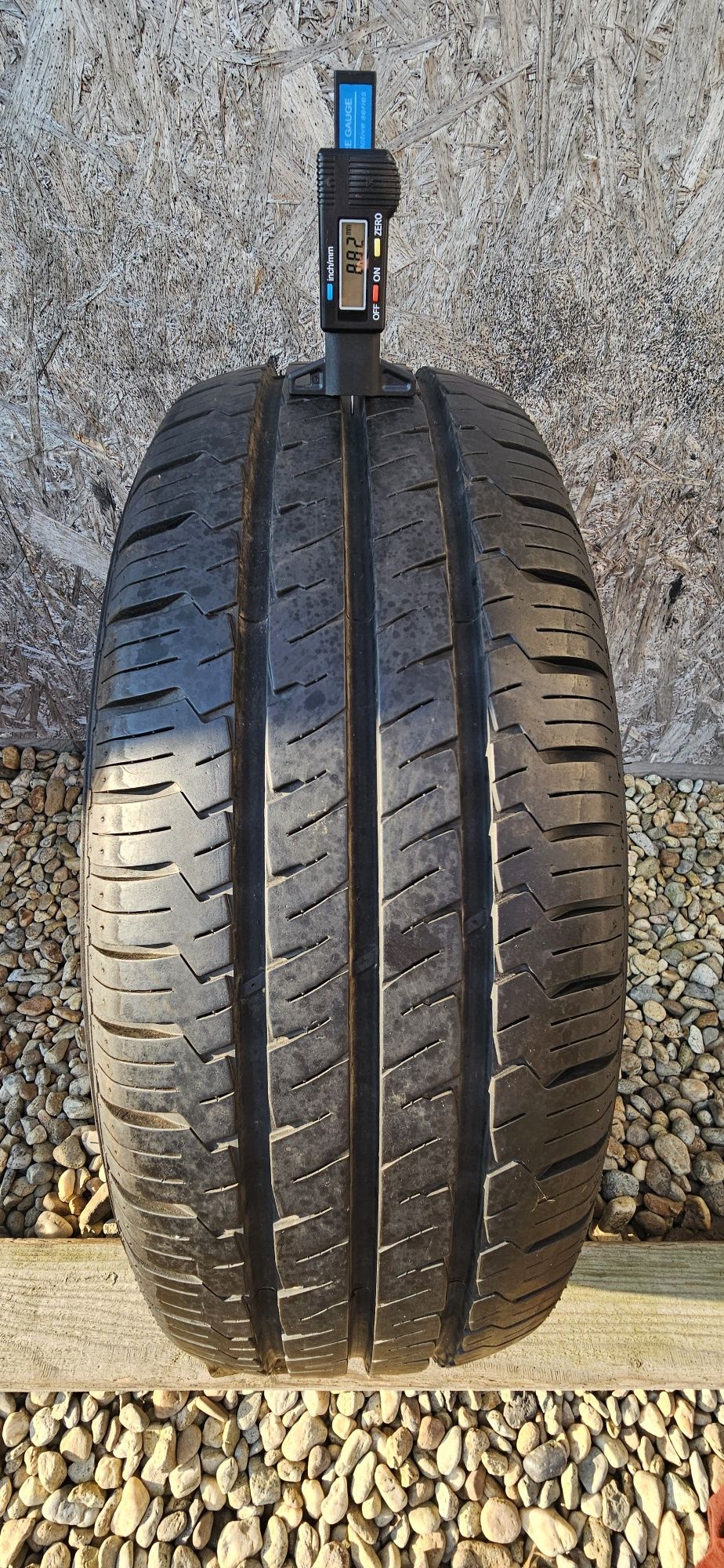 Anvelopa Continental 215/65 R16C 109/107 Hankook 235/65 R16C 115/113