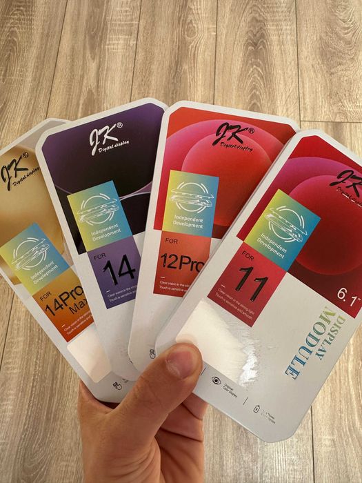 Display-uri iPhone 7...15 Pro Max, noi, asigur si montaj la nevoie