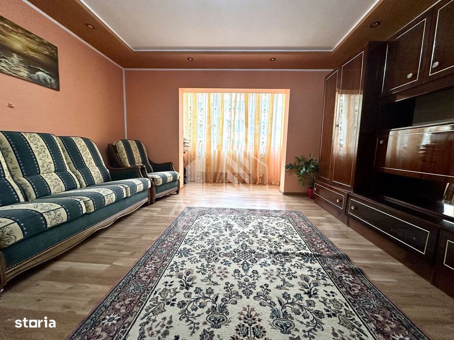 Apartament 3 camere, decomandat, etaj 2, zona Sagului