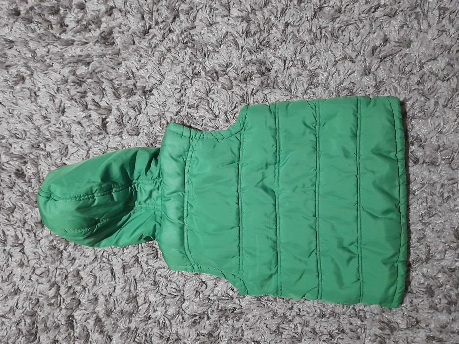 Vesta baieti George ,marimea 3-4