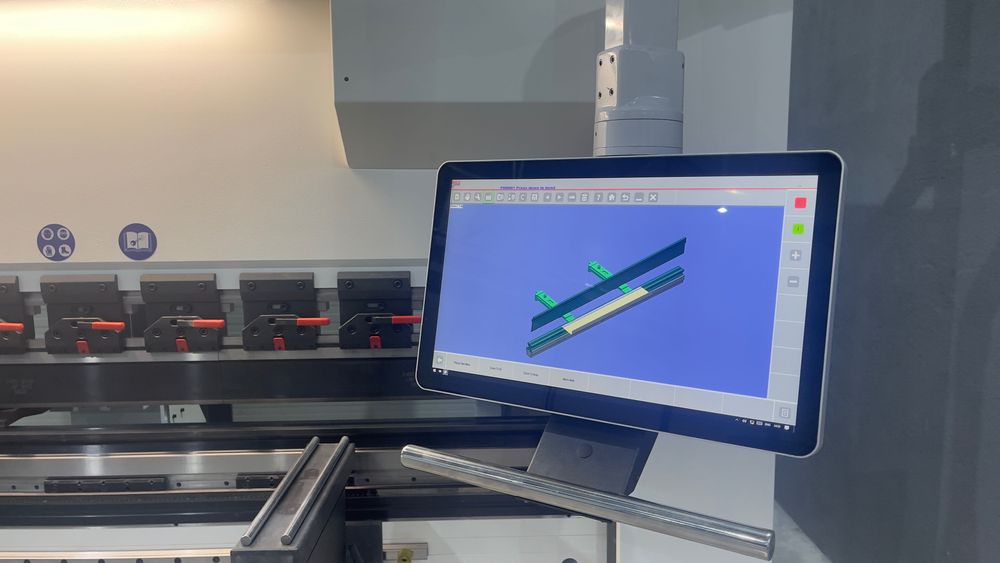 abkant 220t 3200mm cnc cu 8+1 axe servohibrid