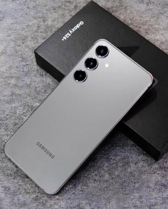 Продам или обмен Samsung Galaxy s24, 256gb